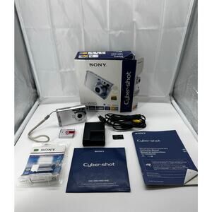 Sony Cyber-Shot DSC-W80 7.2MP digital camera w/accessories